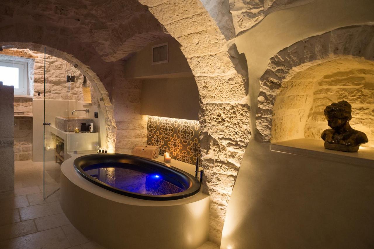 La Mandorla Luxury Trullo Bed & Breakfast Alberobello Exterior photo