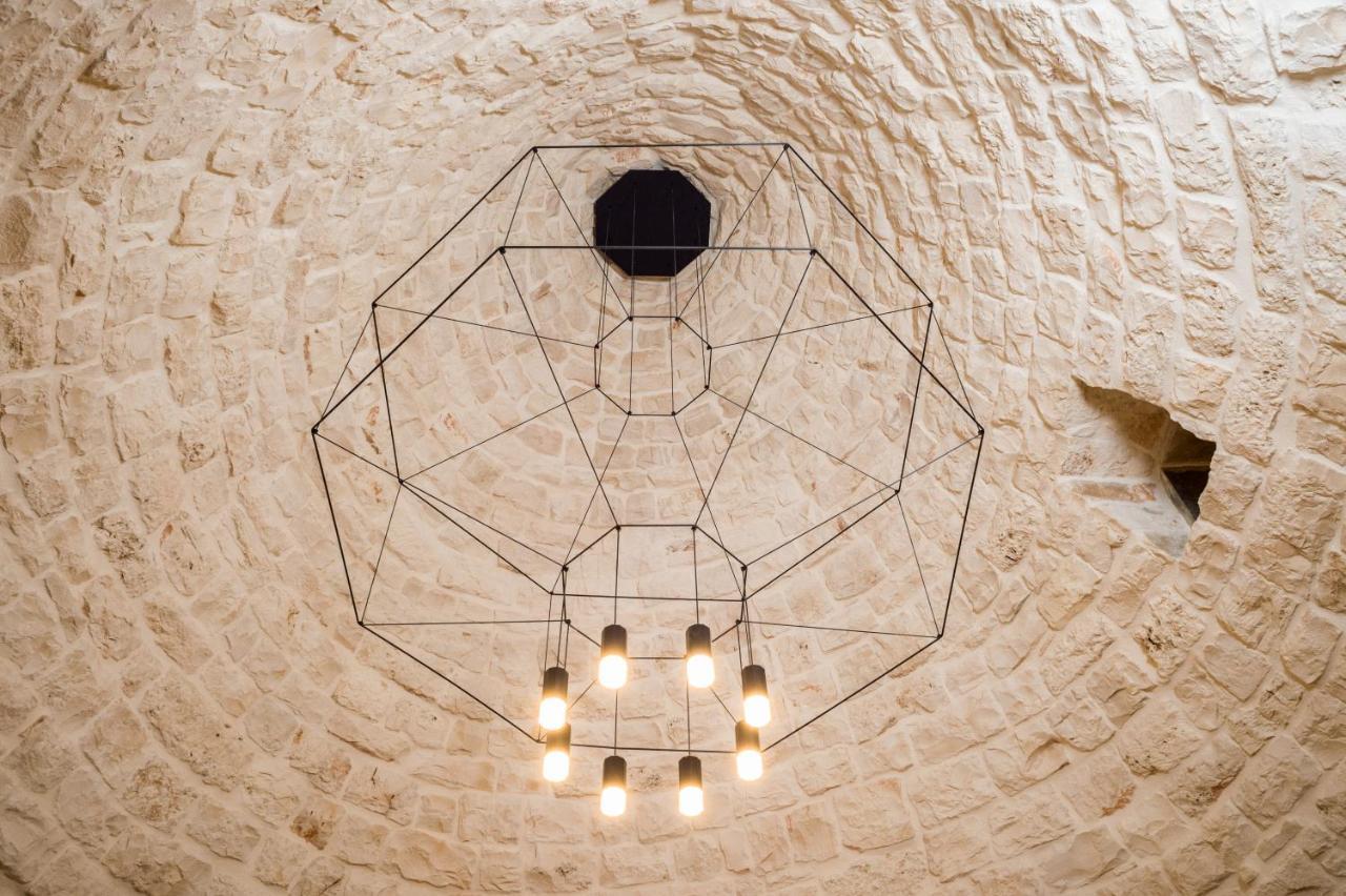 La Mandorla Luxury Trullo Bed & Breakfast Alberobello Exterior photo