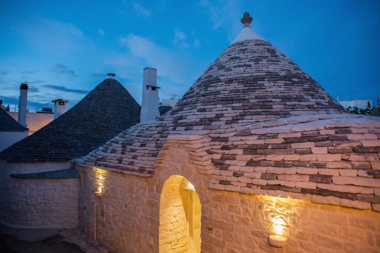 La Mandorla Luxury Trullo Bed & Breakfast Alberobello Exterior photo